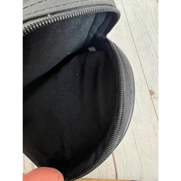 Bose QC 1 case Empty Case for Bose QC-1 Headphones Original Carrying Case Only - Picture 9 of 11